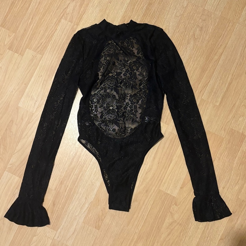Current Mood Perfect Lace Open back bodysuit women’s size large new w tags black